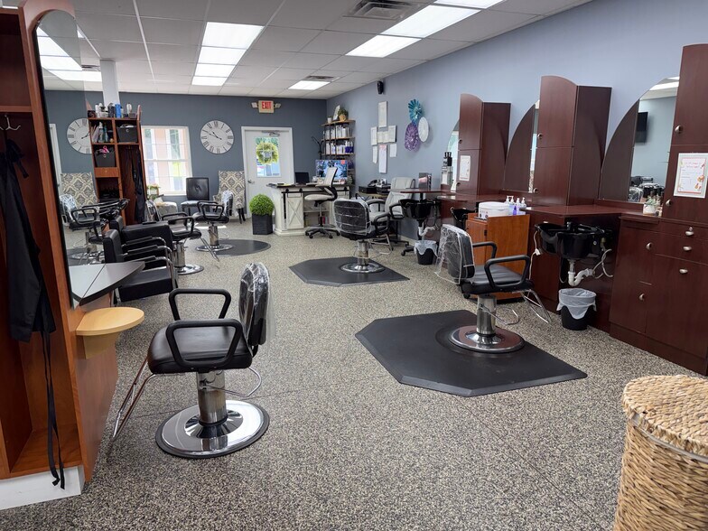 More Photos Of 26 S Miller St, Cedarville Office For Sale