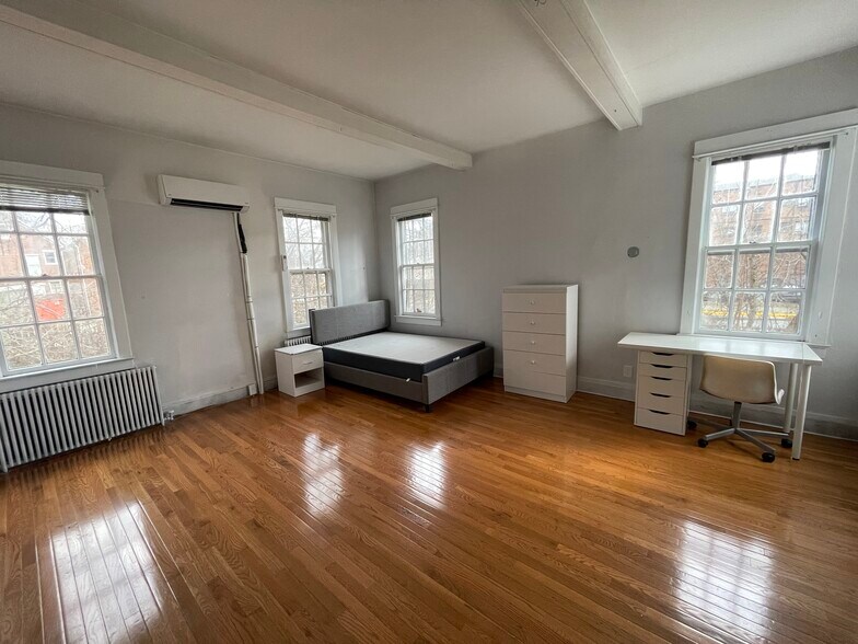 More Photos Of 7404 Rhode Island Ave, College Park Apartments For Sale