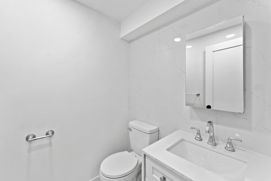 More Photos Of 470 Belleville Tpke, North Arlington Warehouse For Sale