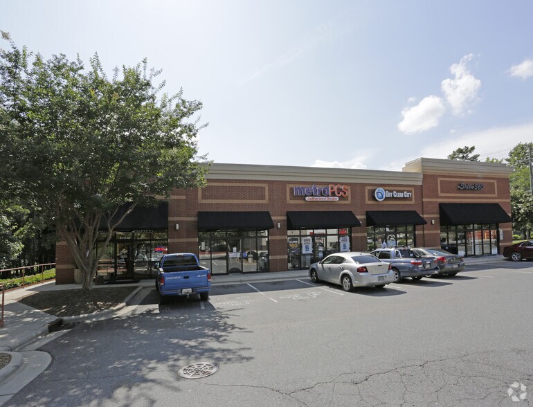 More Photos Of 6316 Old Sugar Creek Rd, Charlotte Freestanding For Lease