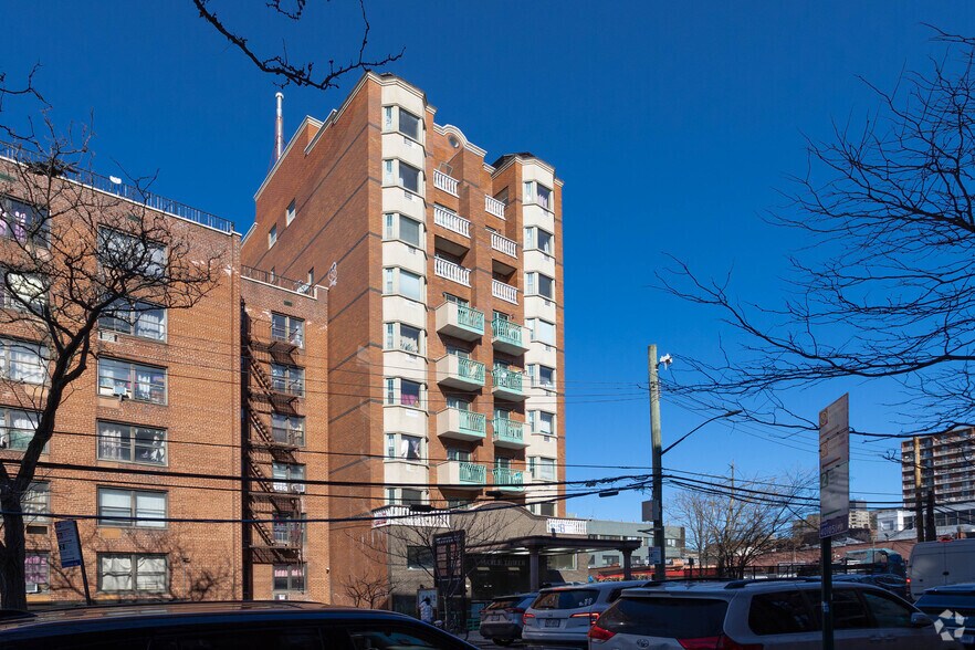More Photos Of 134-43 Maple Ave, Flushing Apartments For Sale