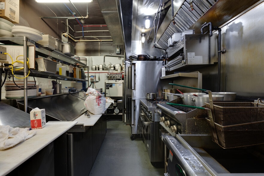 More Photos Of 2028 W Cary St, Richmond Apartments For Sale