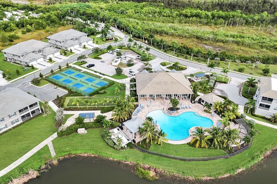 More Photos Of 286 Indies Dr E, Naples Multifamily For Sale