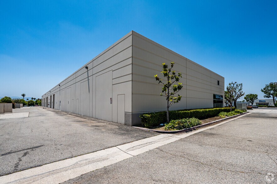 More Photos Of 2171 S Grove Ave, Ontario Light Manufacturing For Lease