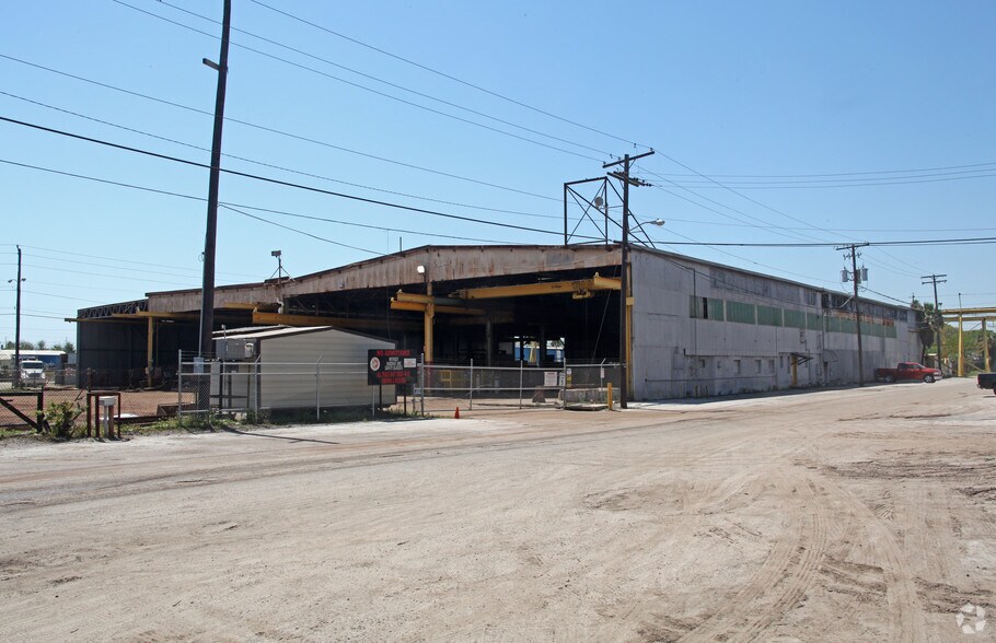 Primary Photo Of 2701 E 5th Ave, Tampa Manufacturing For Lease