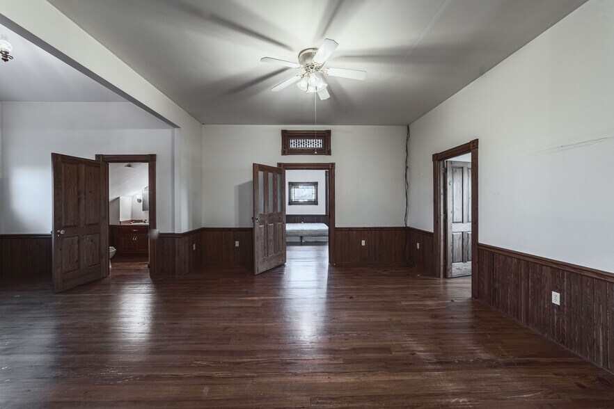 More Photos Of , Marion Unknown For Sale