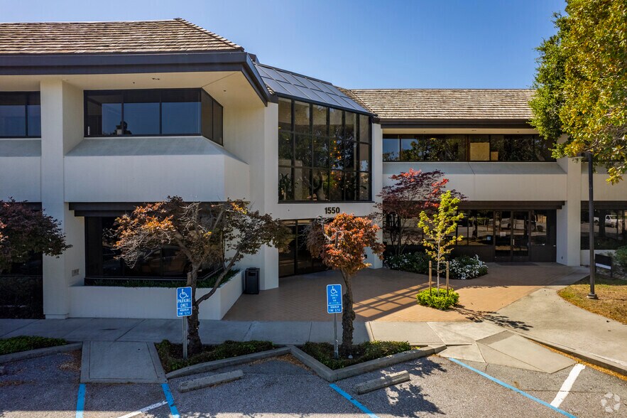 More Photos Of 1550 El Camino Real, Menlo Park Medical For Lease