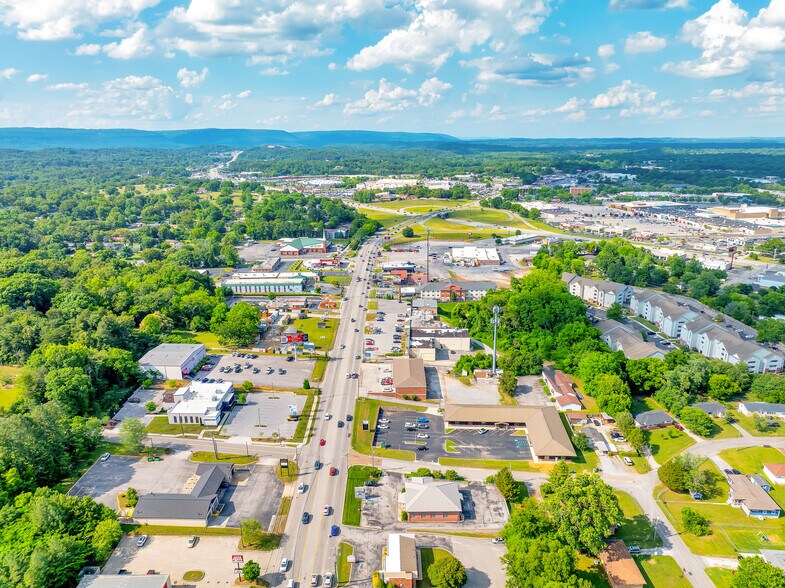 More Photos Of 4712 Hixson Pike, Hixson Bank For Sale