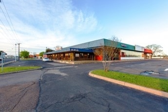 More Photos Of 1010 S Texas Ave, Bryan General Retail For Sale