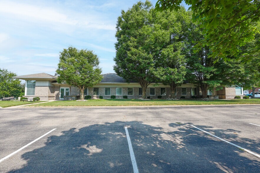 More Photos Of 5963 Kentshire Dr, Kettering Medical For Sale