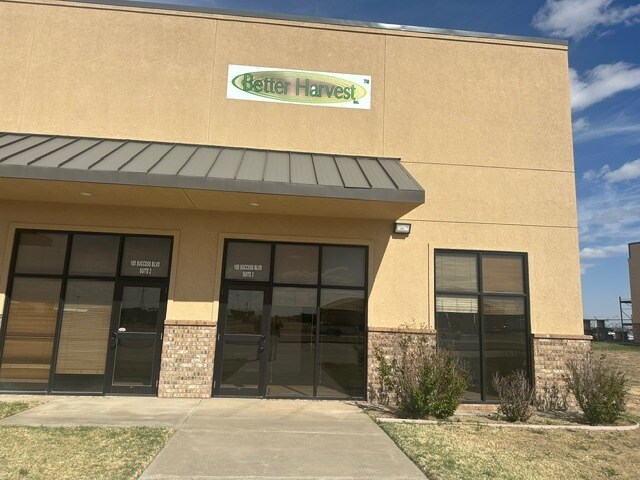 Primary Photo Of 100 Success Blvd, Dumas Flex For Lease