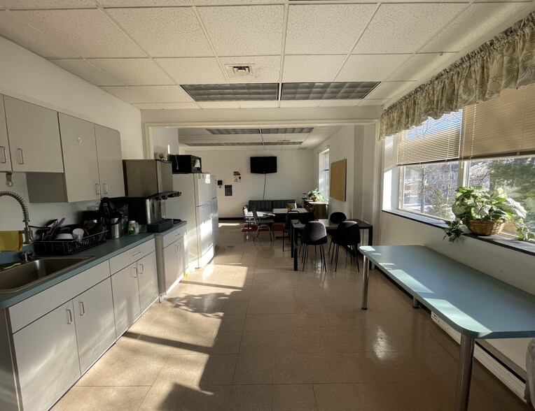 More Photos Of 1200 Philadelphia Pike, Wilmington Office For Sale
