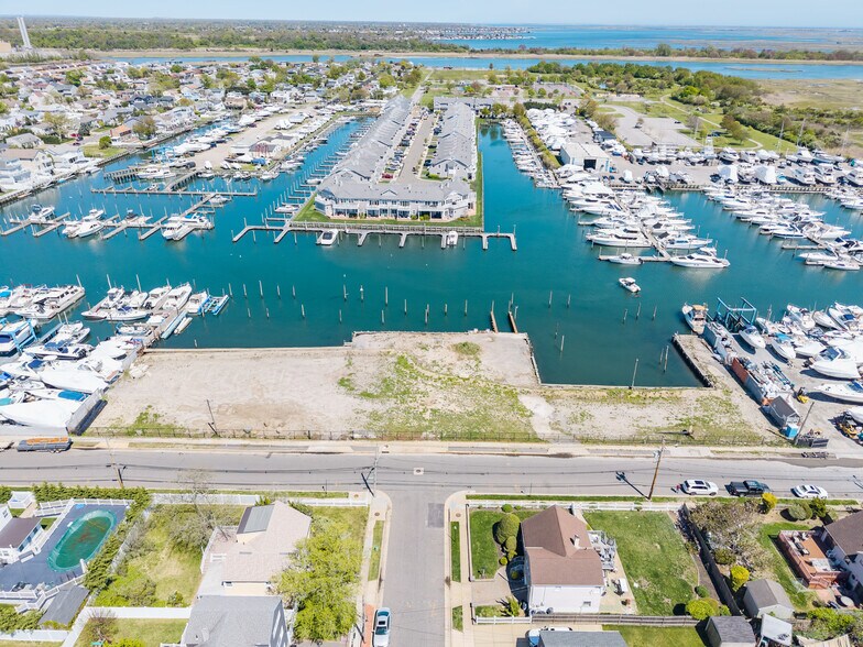 More Photos Of 55 Hudson Ave, Freeport Land For Sale