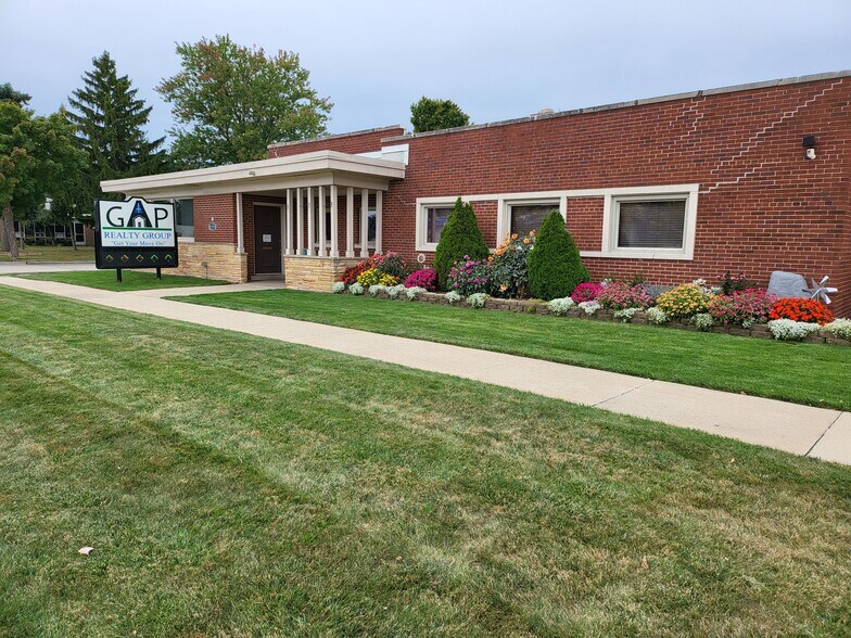 More Photos Of 12170 Fort St, Southgate Office For Sale