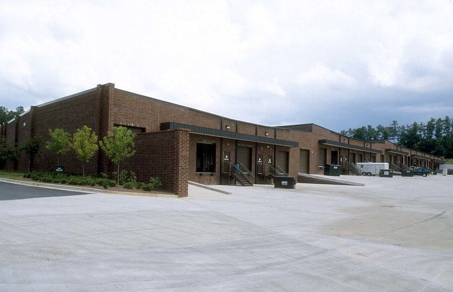 More Photos Of 320 Northpoint Pky, Acworth Warehouse For Lease