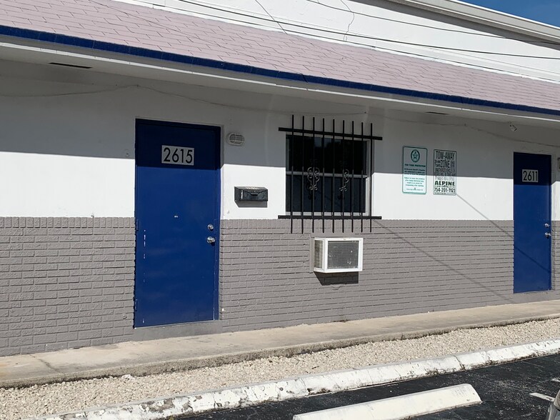 More Photos Of 2610-2618 NW 4th St, Fort Lauderdale Warehouse For Lease