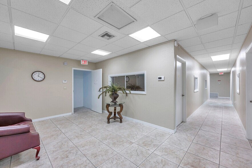 More Photos Of 5223 Park Blvd, Pinellas Park Office For Sale