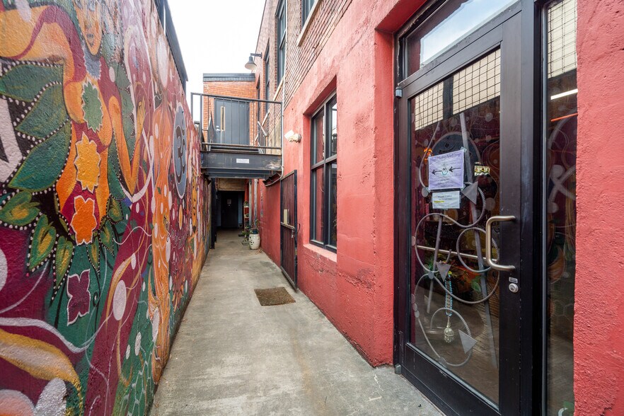 More Photos Of 1111 Central Ave, Charlotte Loft Creative Space For Sale