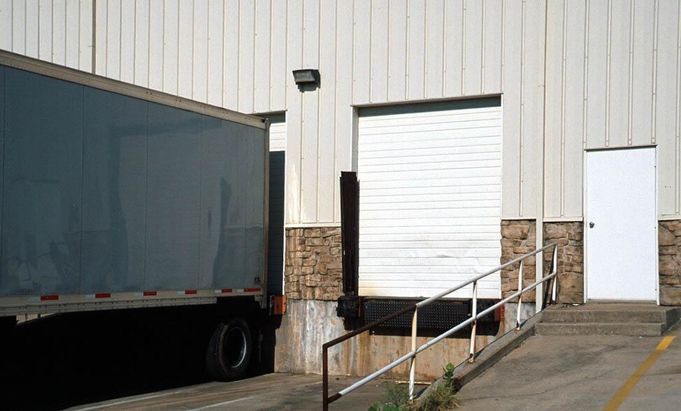 More Photos Of 6642 Baker Blvd, Fort Worth Distribution For Lease