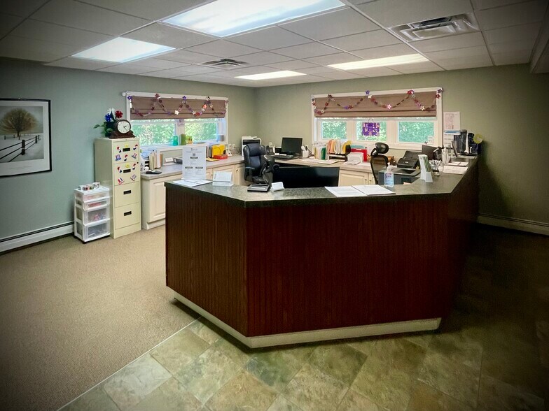 More Photos Of 183 Genesee St, Auburn Medical For Sale
