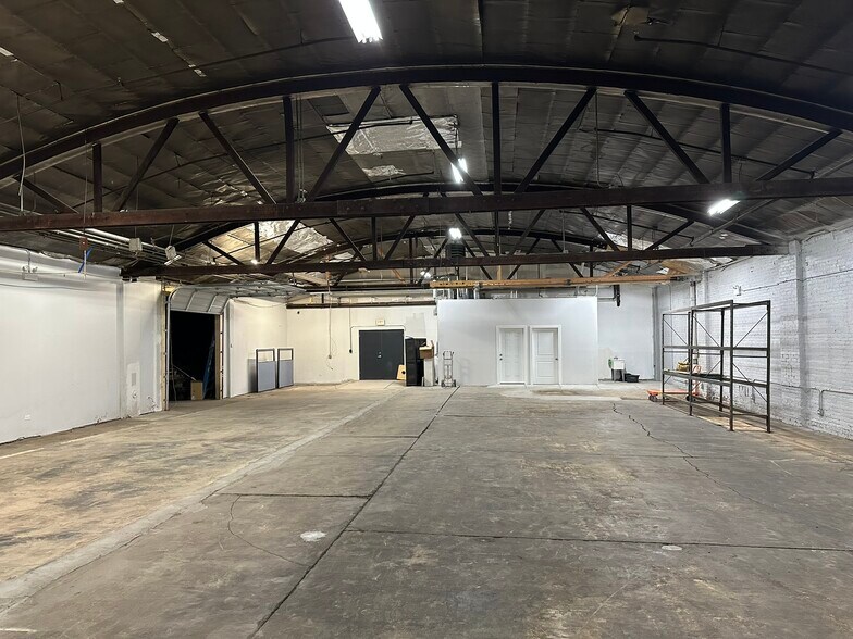 More Photos Of 7729 S State St, Chicago Warehouse For Lease