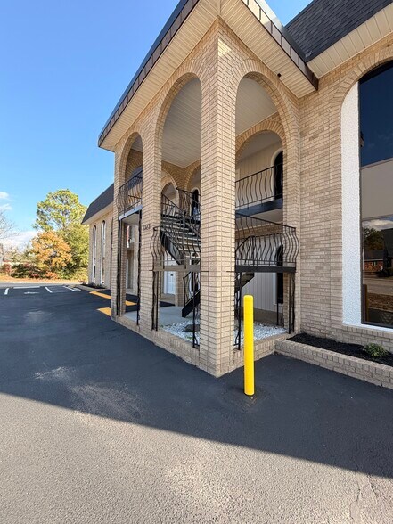 More Photos Of 1323 Platt Springs Rd, West Columbia Medical For Lease