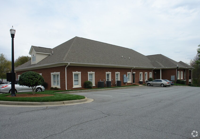 More Photos Of 1400 Buford Hwy, Buford Coworking Space