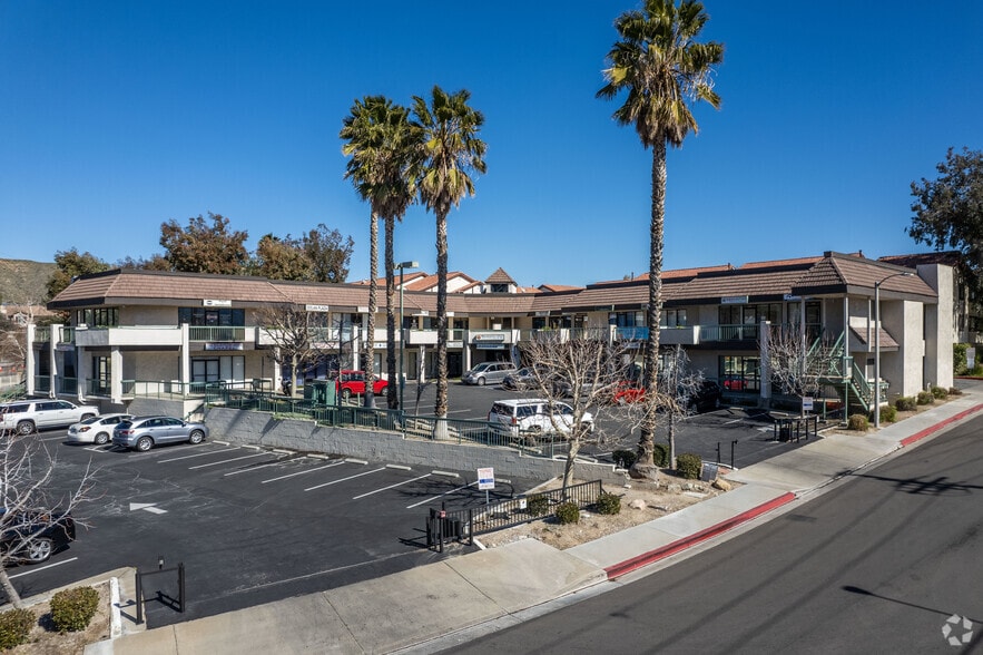 Primary Photo Of 18333 Dolan Way, Santa Clarita Storefront Retail Office For Lease