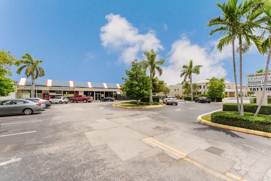 More Photos Of 6020 N Federal Hwy, Boca Raton Unknown For Lease