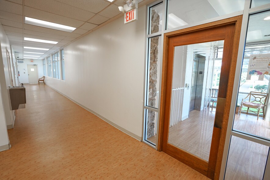 More Photos Of 2970 Kele St, Lihue Office For Lease