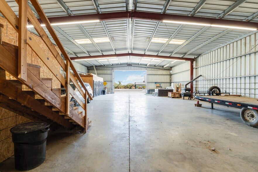 More Photos Of 23259 Avenue 64 Ave, Ducor Warehouse For Sale