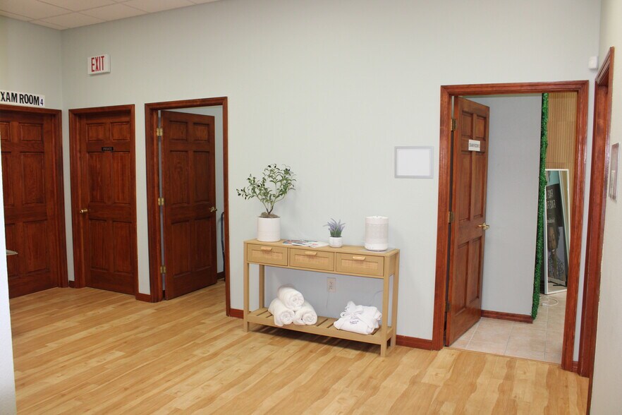 More Photos Of 2831 Alternate 19, Palm Harbor Office For Lease