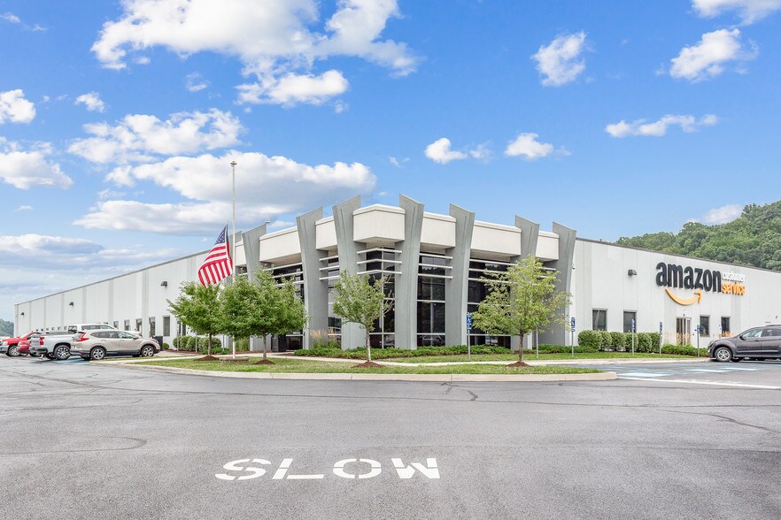 More Photos Of 500 Kinetic Dr, Huntington Office For Sale