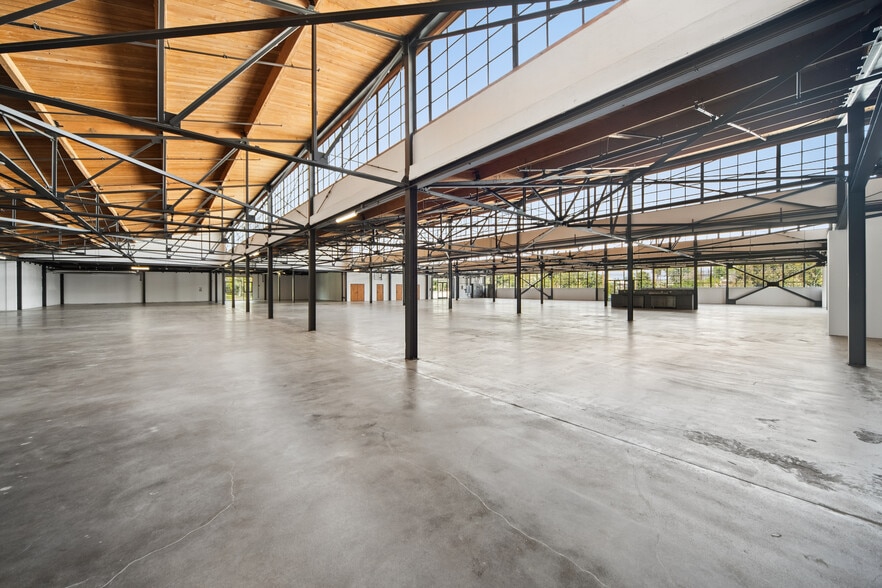 More Photos Of 4000-4010 Chevy Chase Dr, Los Angeles Office For Lease