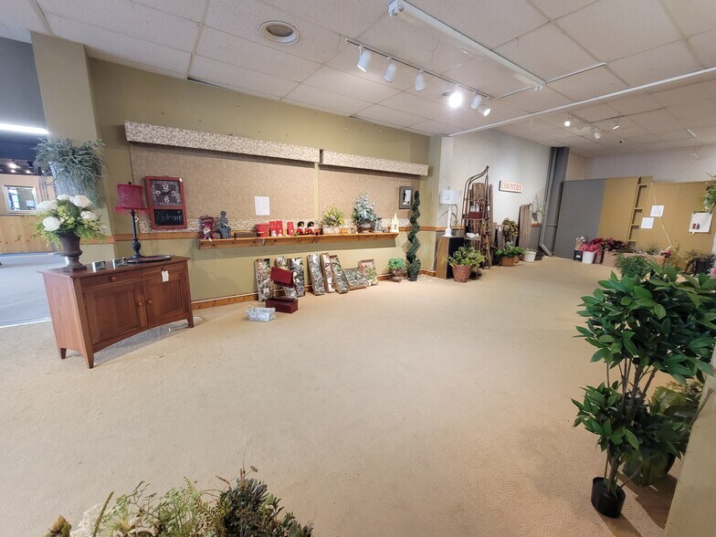 More Photos Of 117 E 3rd Ave, Mitchell Multifamily For Sale