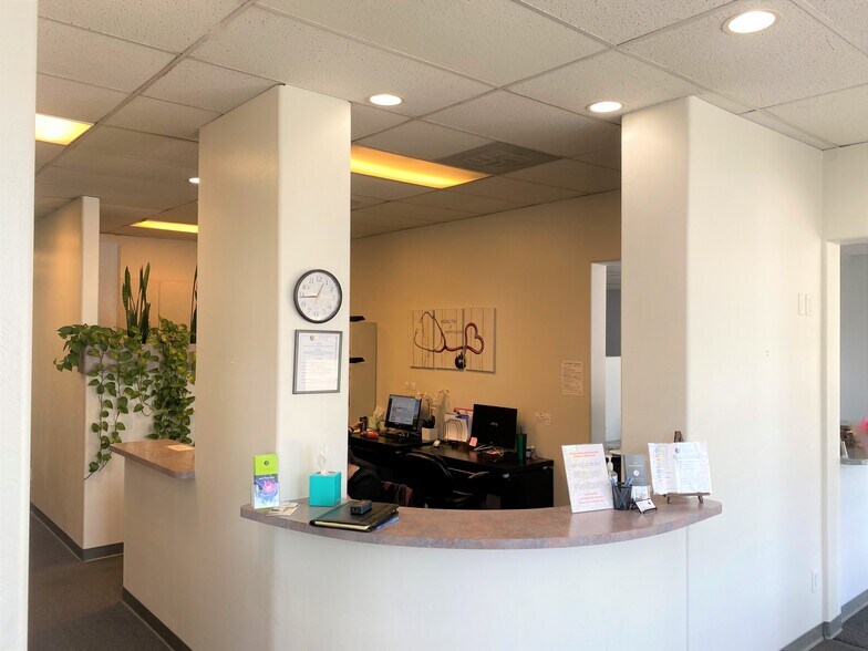 More Photos Of 4105-4129 South St, Lakewood Unknown For Lease