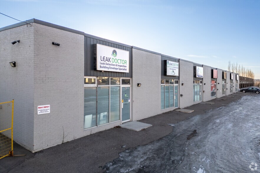 More Photos Of 1247 36th Ave NE, Calgary Warehouse For Lease