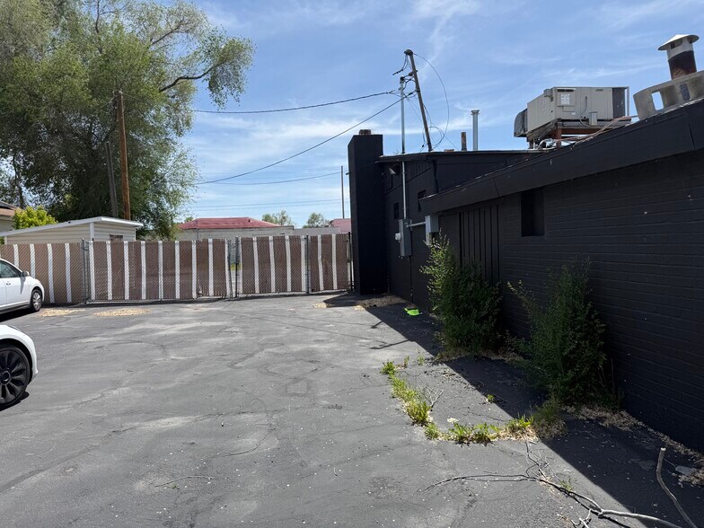 More Photos Of 3050 Grant Ave, Ogden Auto Dealership For Lease