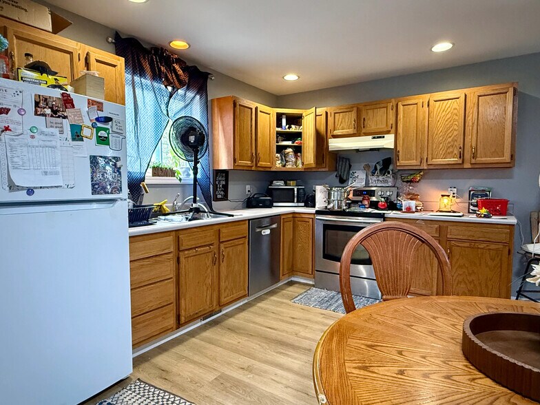 More Photos Of 361-369 Broad St, Waverly Apartments For Sale