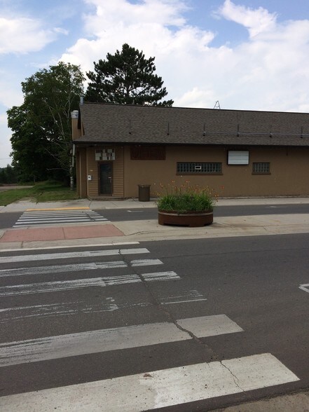 More Photos Of 130 Washington Ave, Iron River Freestanding For Sale
