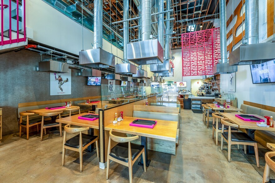 More Photos Of 3020 University Ave, San Diego Restaurant For Lease