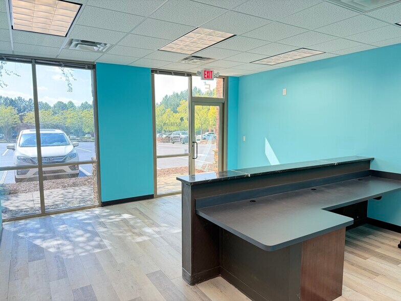 More Photos Of 4245 Johns Creek Pky, Suwanee Medical For Lease