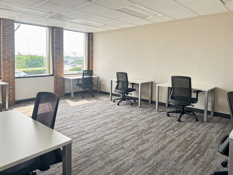 More Photos Of 2340 S River Rd, Des Plaines Coworking Space