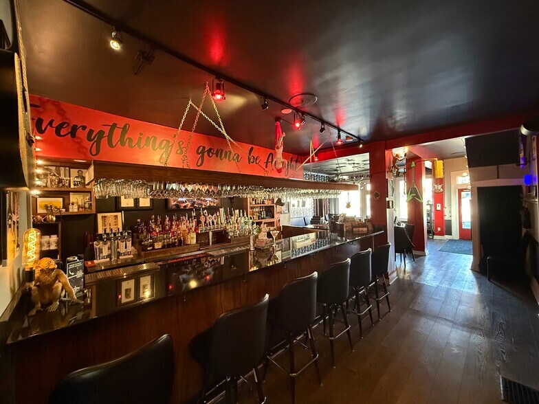 More Photos Of 709 W Main St, Madison General Retail For Sale