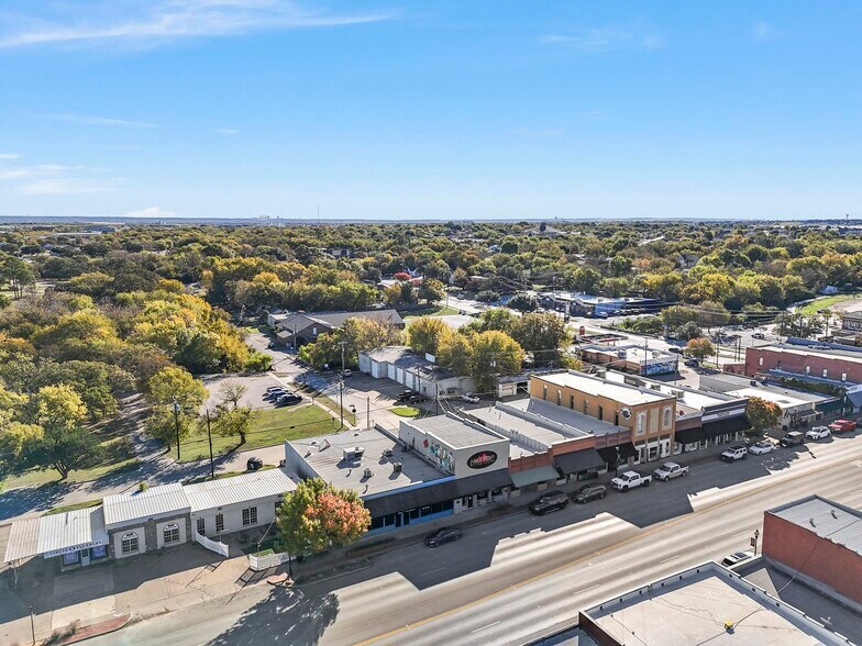 More Photos Of 130 N Main St, Mansfield Storefront Retail Office For Sale