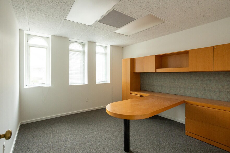 More Photos Of 17-19 Marble Ave, Pleasantville Storefront Retail Office For Sale