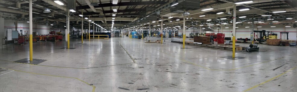 More Photos Of 260 Bennett Dr, Pulaski Warehouse For Lease