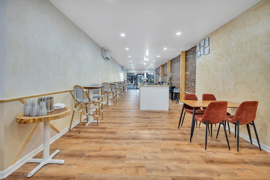 More Photos Of 1514 Newcastle St, Brunswick Storefront For Sale