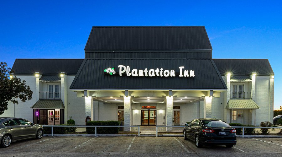 Primary Photo Of 1381 W Tunnel Blvd, Houma Hotel For Sale