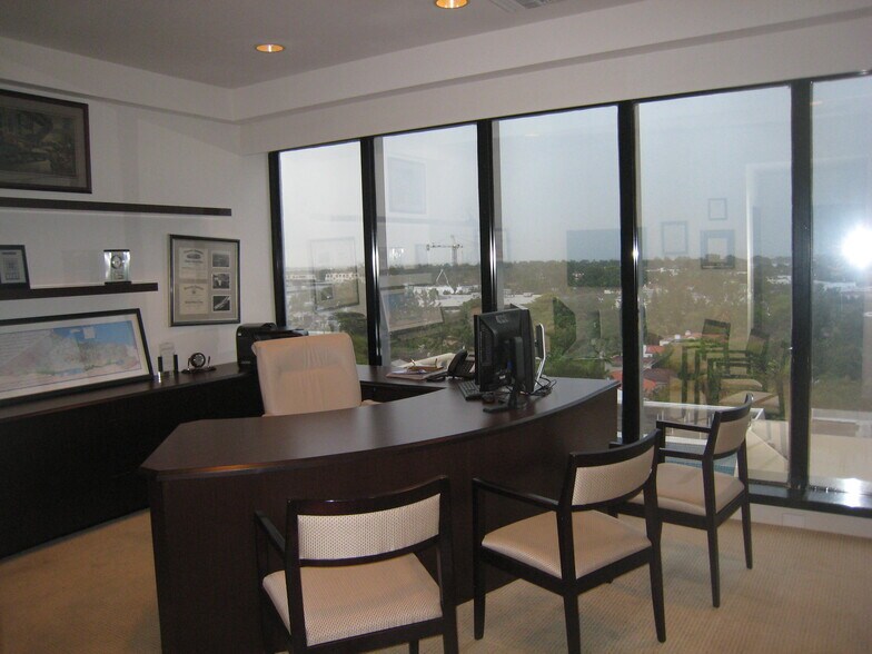 More Photos Of 1680 Michigan Ave, Miami Beach Office For Sale